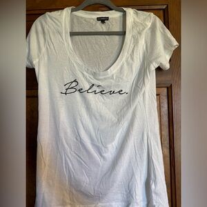 Express scoop neck Believe T-shirt